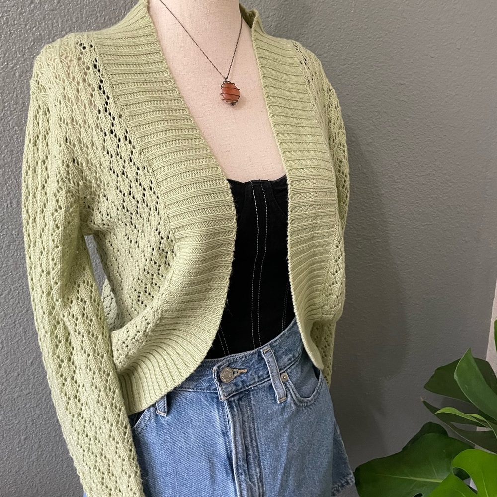 Sage green cropped, knitted cardigan